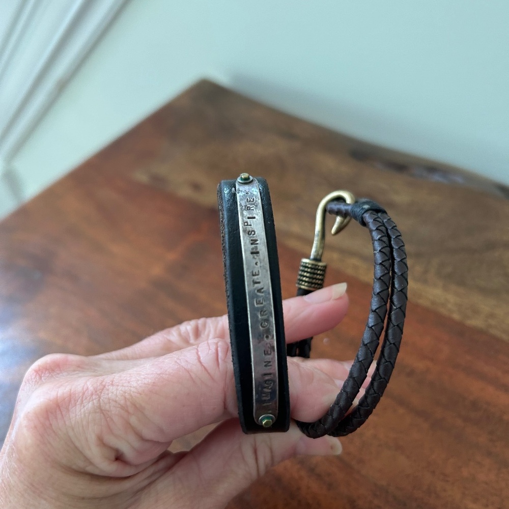 2 Men's bracelets